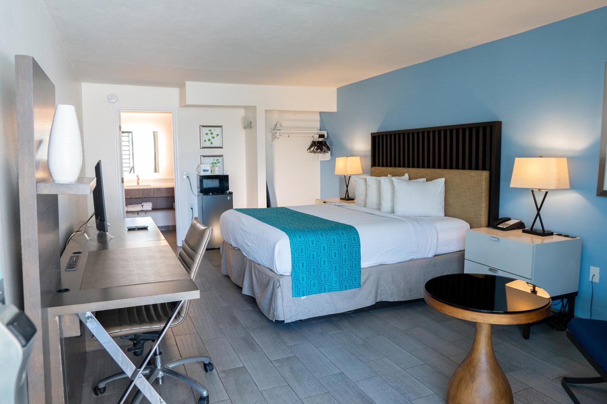 Howard Johnson By Wyndham Clearwater - Dunedin Extérieur photo