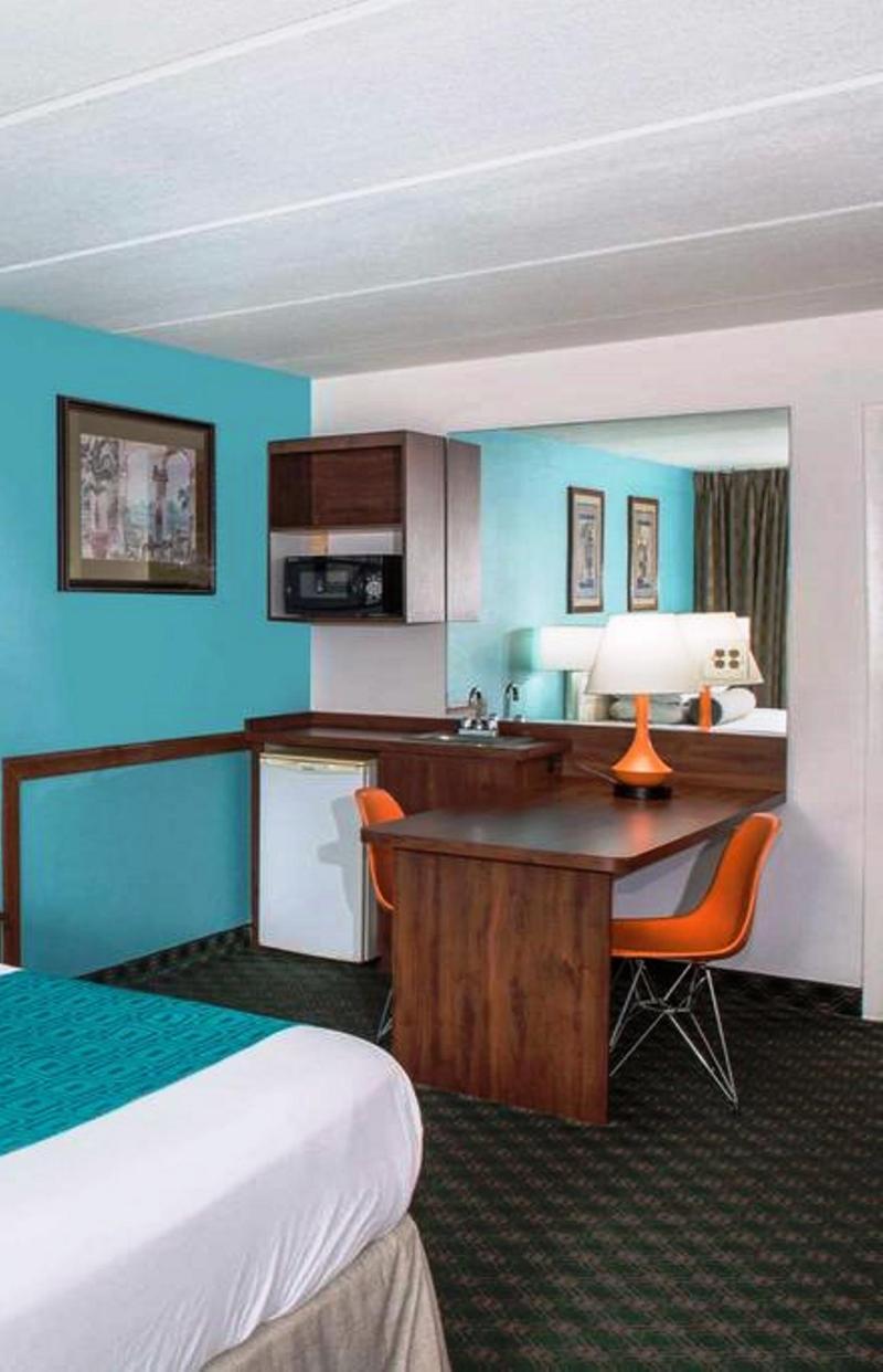 Howard Johnson By Wyndham Clearwater - Dunedin Extérieur photo